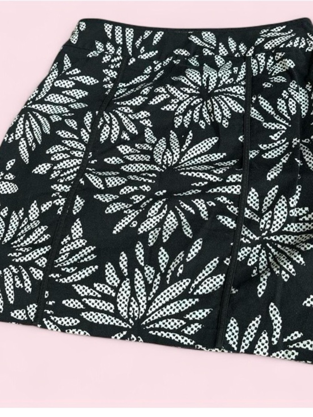 Geoffrey Beene Black and White Floral Mini Skirt